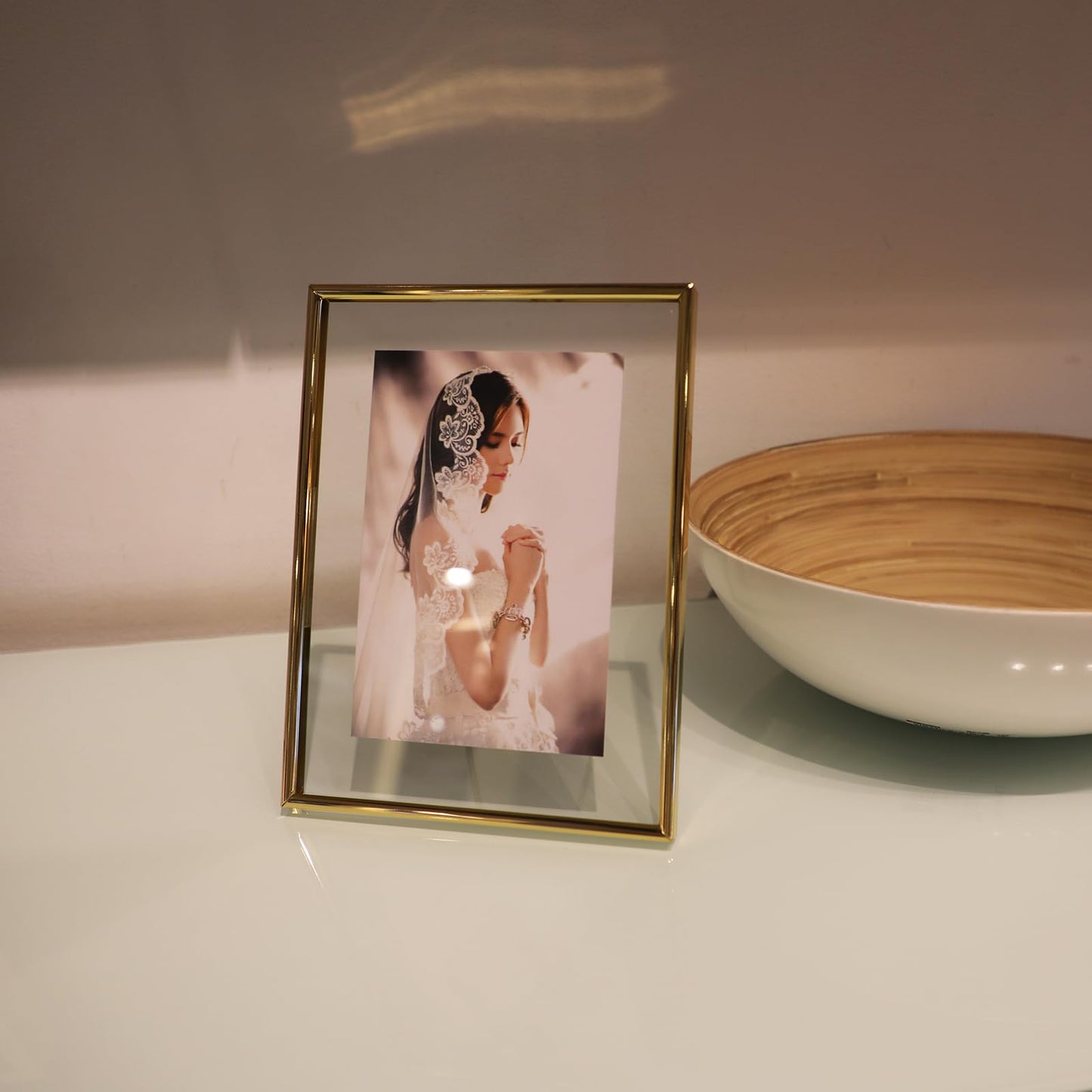 Gold Floating Frame Tabletop Shelf Photo Frames